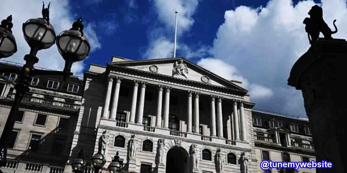 England Bank chief economist examining negative rates